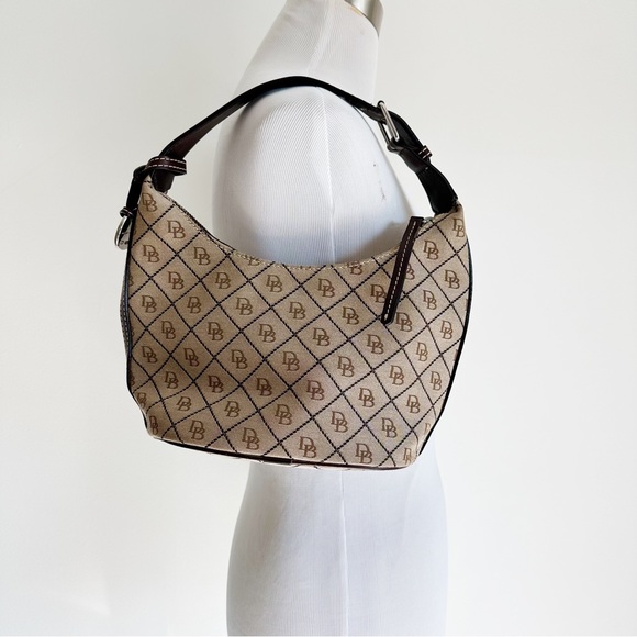 Dooney and Bourke Y2K Vintage Signature Logo Bucket Crescent Hobo Y2K Handbag - Picture 3 of 16